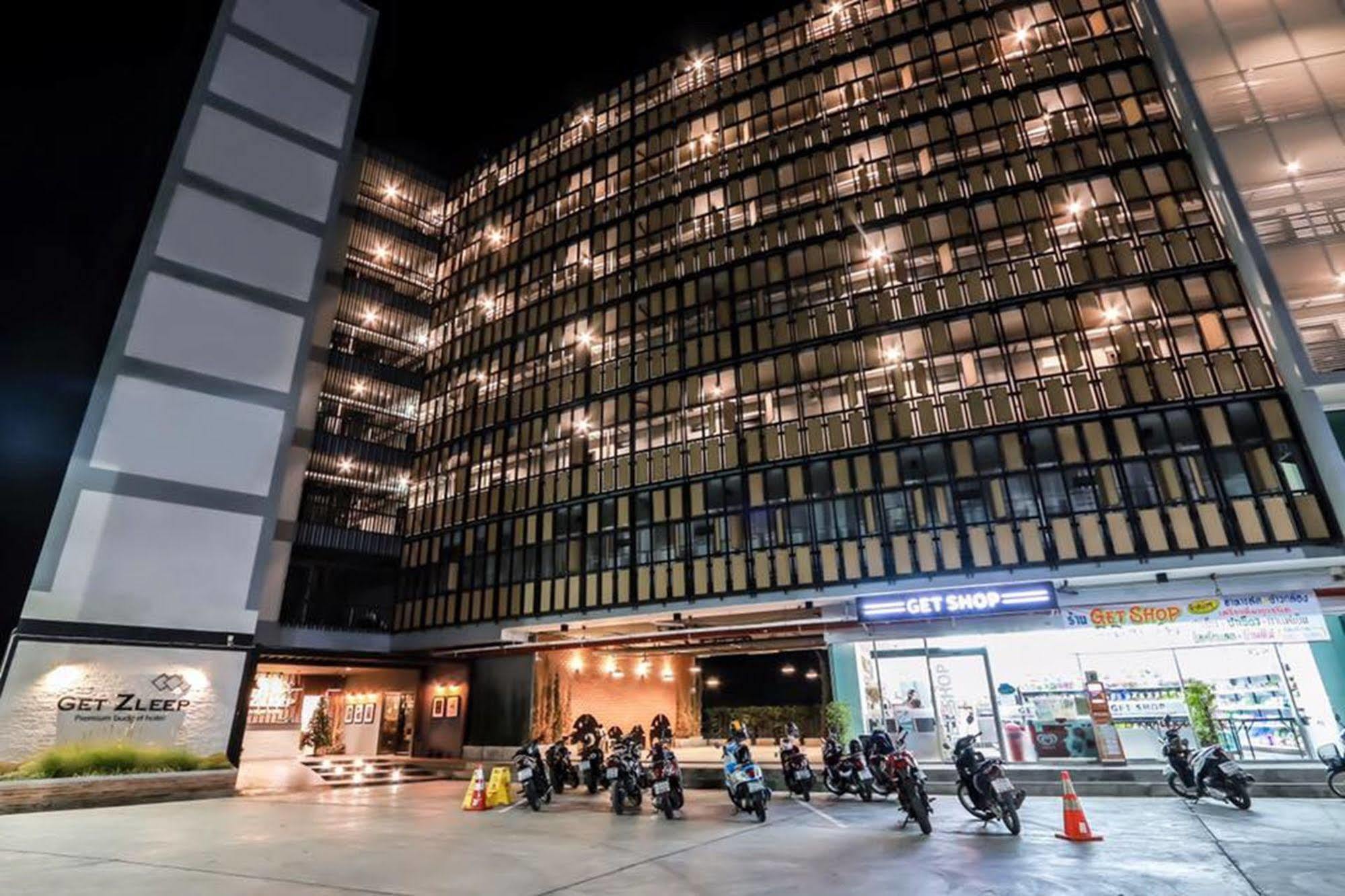Get Zleep Premium Budget Hotel Chiang Mai Exterior photo